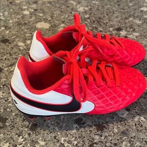 Kids' Red & White Soccer Cleats
